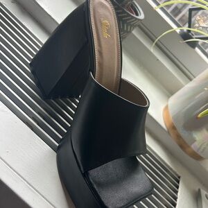 Stylish Black Women's Platform Heels - NEVER WORN